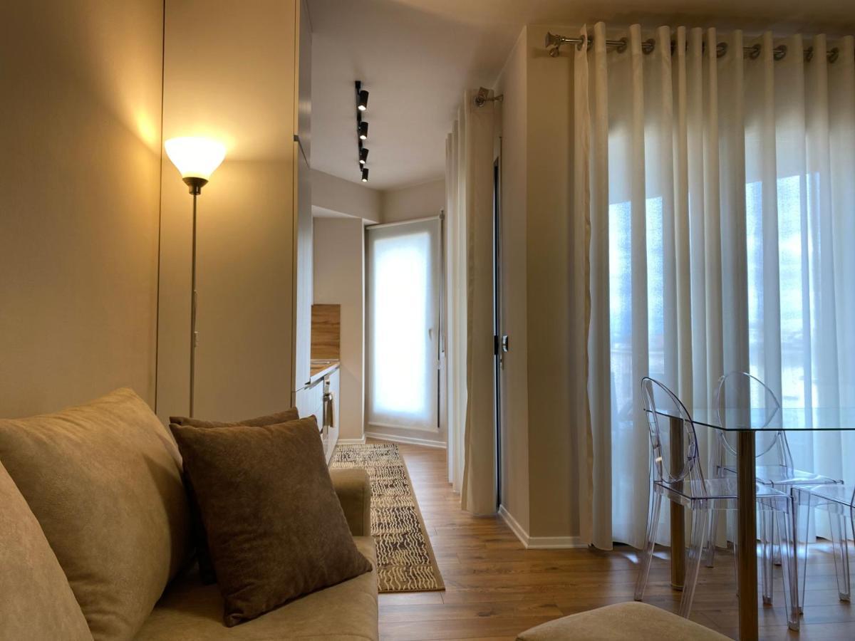 Nemis Apartments In The Centre Of Tirana Four Free Parking Dış mekan fotoğraf