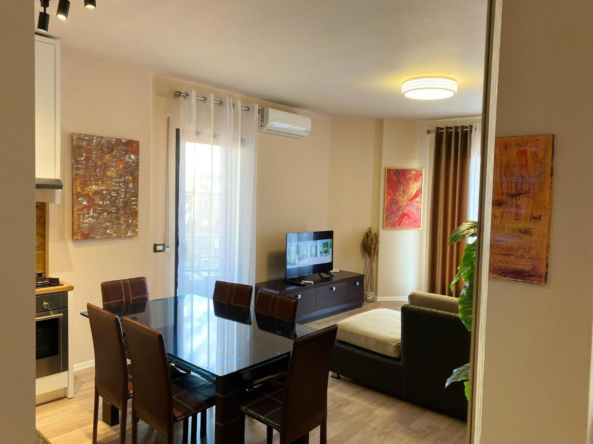 Nemis Apartments In The Centre Of Tirana Four Free Parking Dış mekan fotoğraf