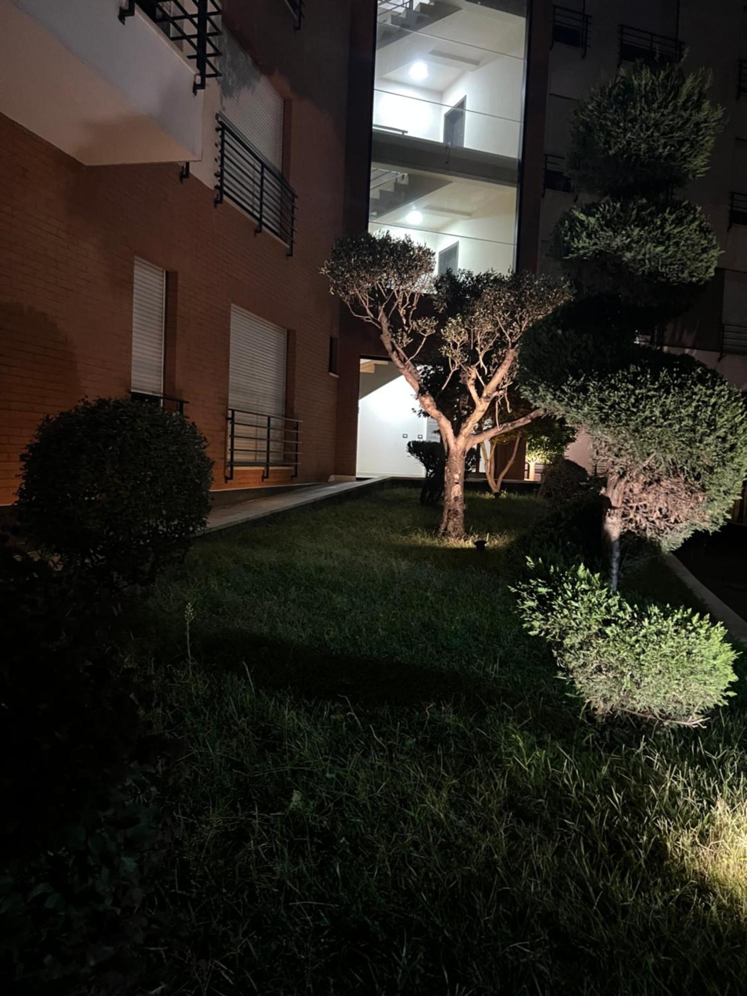 Nemis Apartments In The Centre Of Tirana Four Free Parking Dış mekan fotoğraf
